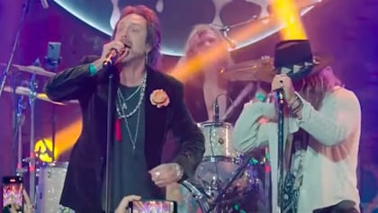 Watch: THE BLACK CROWES' CHRIS ROBINSON Joins DIRTY HONEY For Cover Of AC/DC's 'Rock N' Roll Damnation'